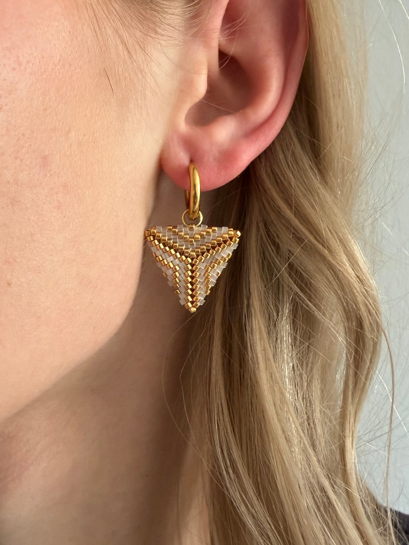 Náušnice TRIANGLE Crystal Gold