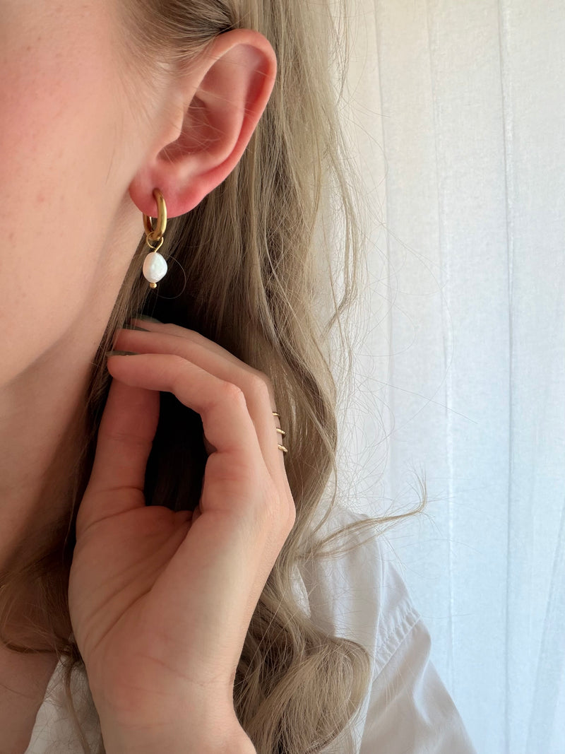 Náušnice Pearl Hoops Menor